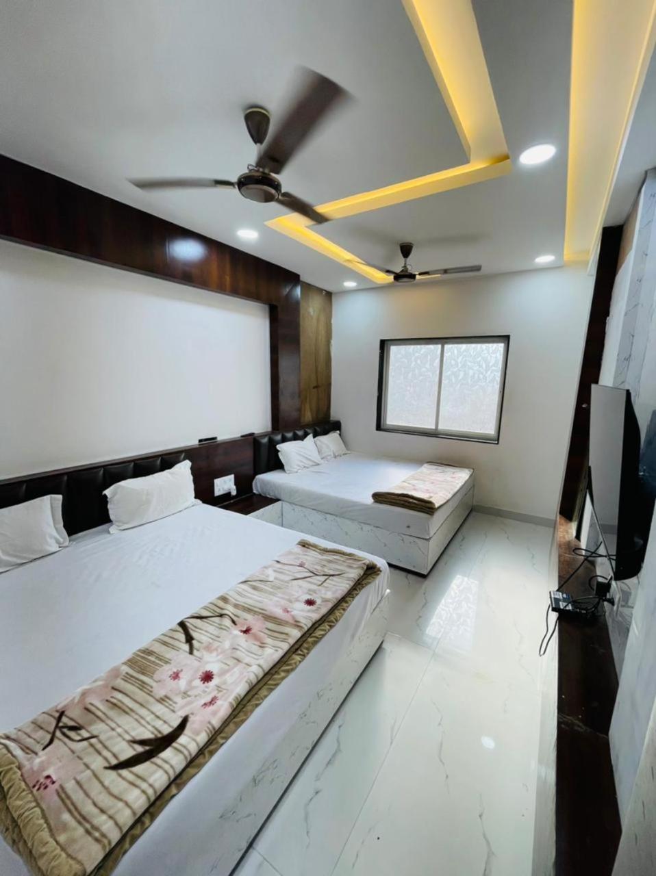 Hotel Shree Shyam Sharnam Godarpura ภายนอก รูปภาพ